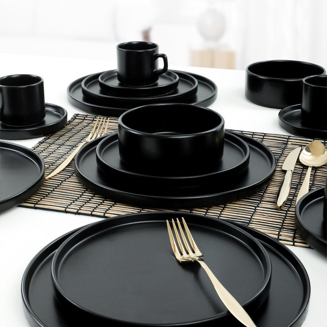 Black Dinnerware 