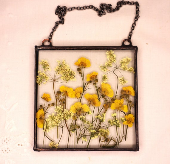 Pressed flower frame - Poppies