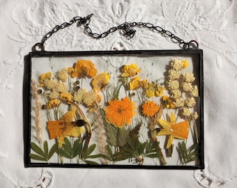 Stained glass frame, pressed flower frame, pressed plant frame, suncatcher, hanging glass decor, framed flowers, dried flower bouquet