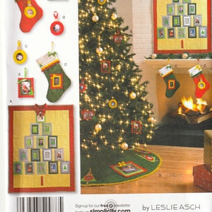 CHRISTMAS Tree skirt Stocking Decorations Simplicity Crafts 2488