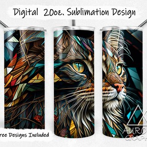 Può includere: Un design di sublimazione per un tumbler da 20 oz con un motivo geometrico astratto colorato di un viso di gatto. Il design è in tonalità di blu, verde, giallo, arancione e marrone. Il testo "9 Free Designs Included" è in basso nell'immagine.
