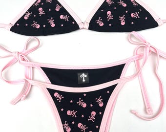 Y2K Skull Bikini, Kawaii Grunge All Over Print Bikini Set, Star Print Alt Swimwear, Unique Handmade Deadpretty
