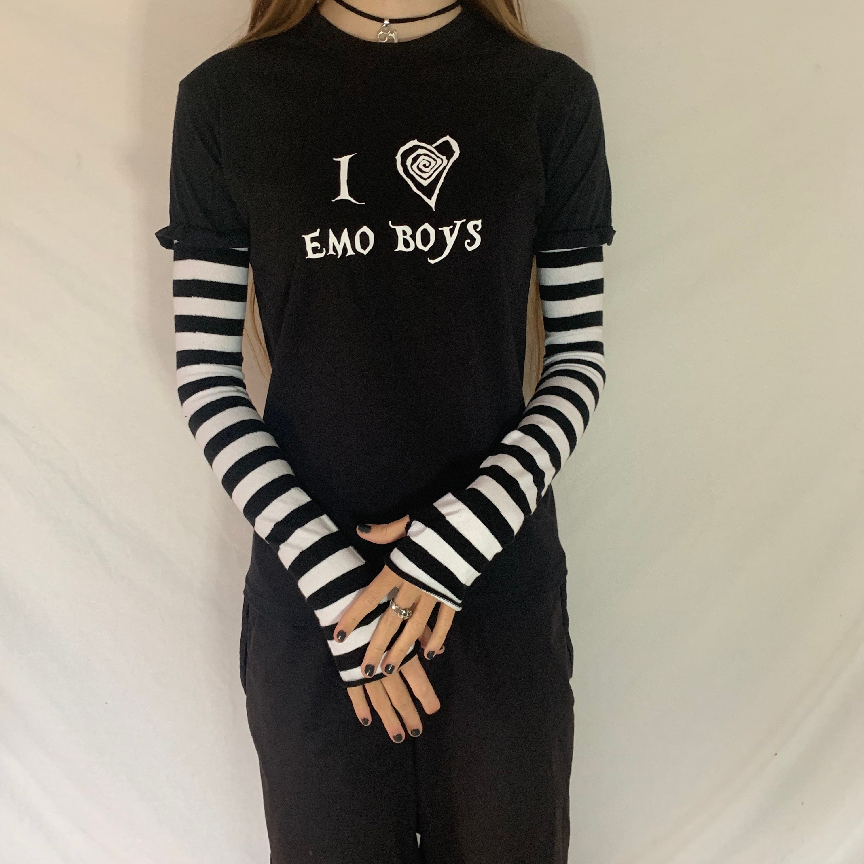 ✓ Cute Black long oversized sleeve emo tee