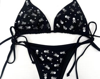 Y2K Silver Skull Bikini, Black Grunge All Over Print Bikini Set, Alt Goth String Swimwear, Handmade Deadpretty