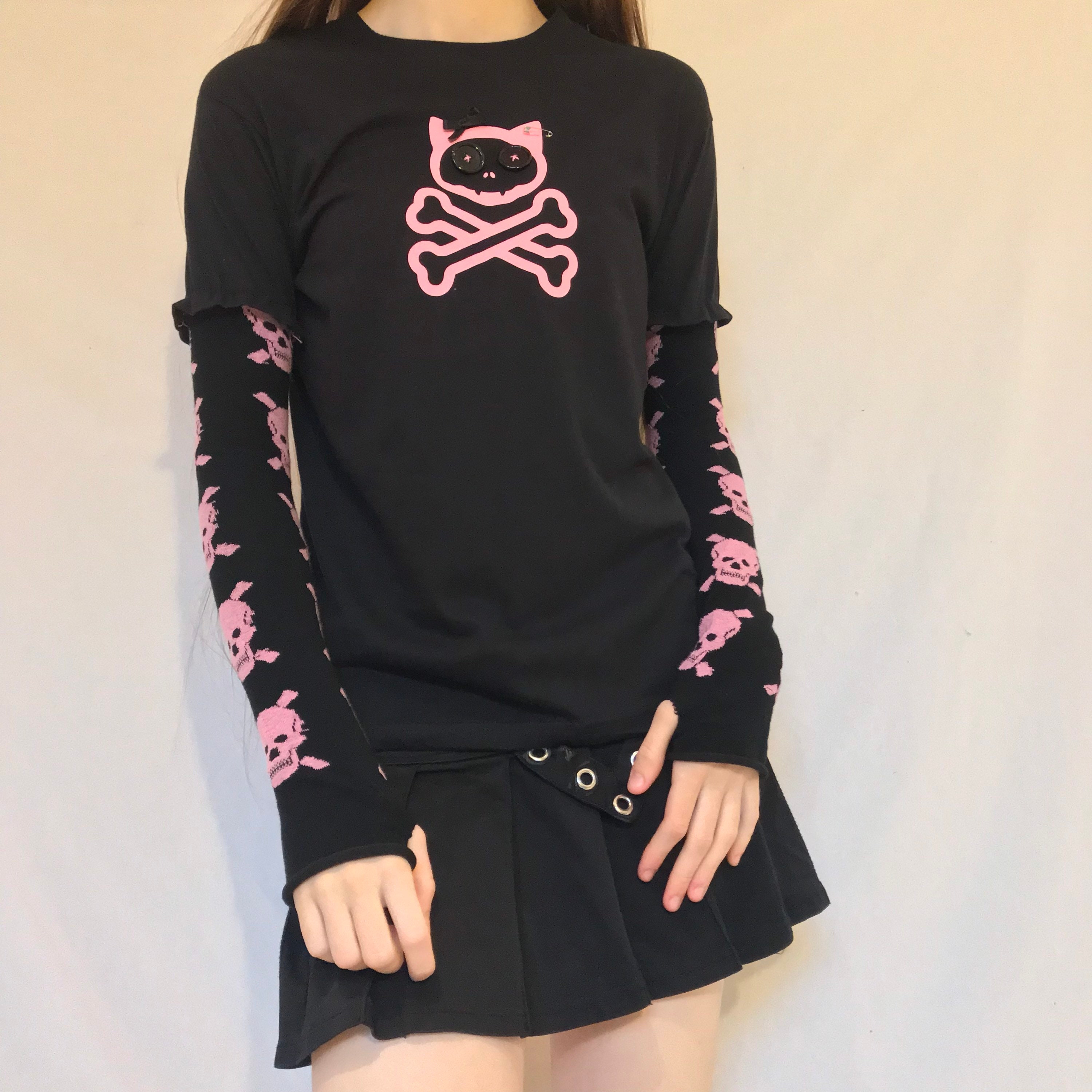 Discover Black & Pink T-shirt Gothic Skull Sleeves Cat Skull Design