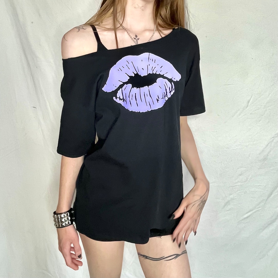 Hugs & Kisses T-Shirt Dress / Oversized Tee (Purples)
