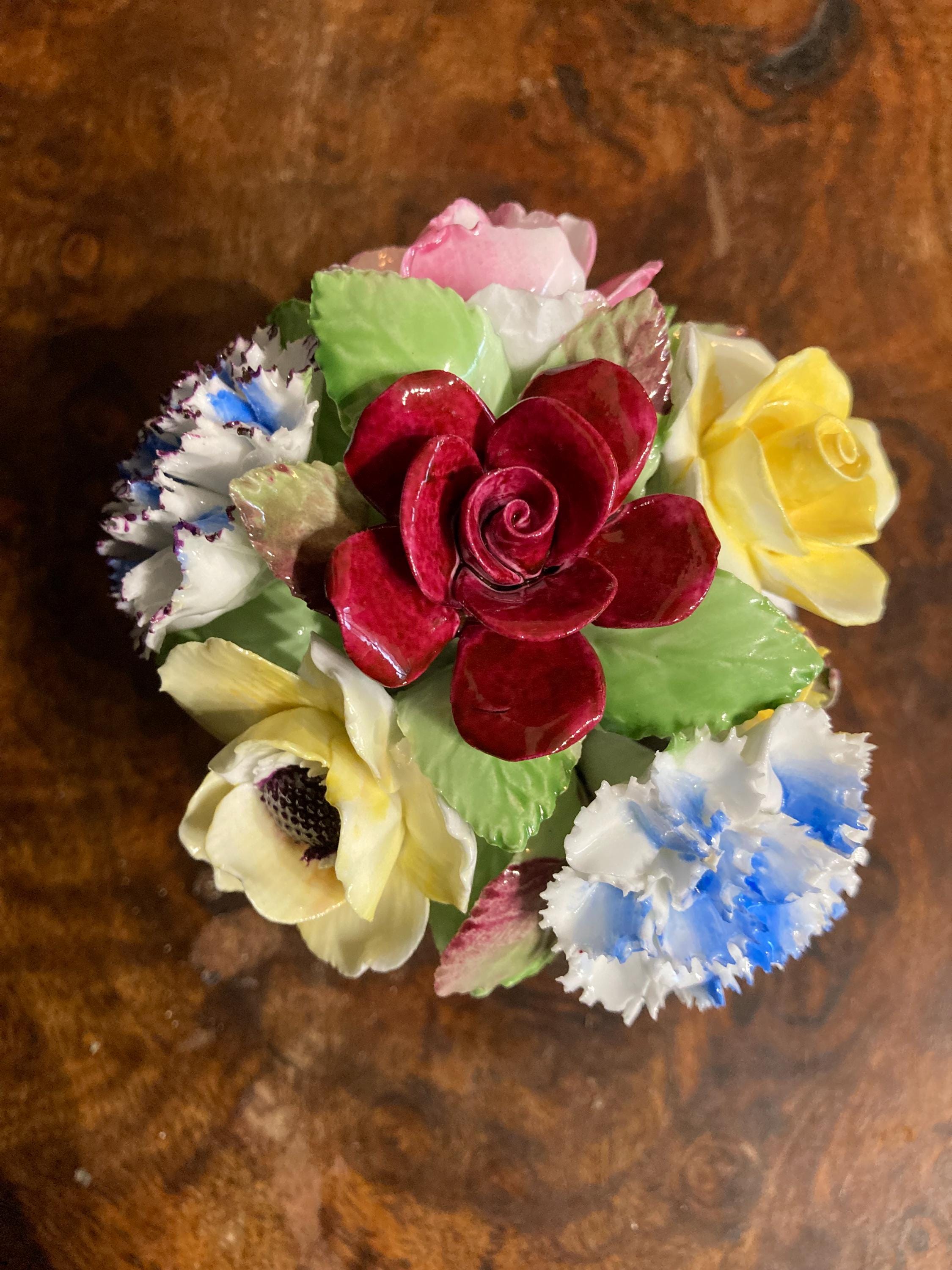 【ロイヤルドルトン　薔薇の花置物　イギリス製】 ROYAL DOULTON ロイヤルドルトン 陶磁花 置物