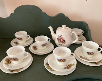 Set of 2 Vintage JAJ Pyrex &#39;Tally Ho&#39; Trio  Cups and Saucers, Plate  1960s Glassware, Fox Hunting Scene
