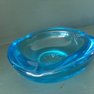 Vintage Electric Blue ashtray