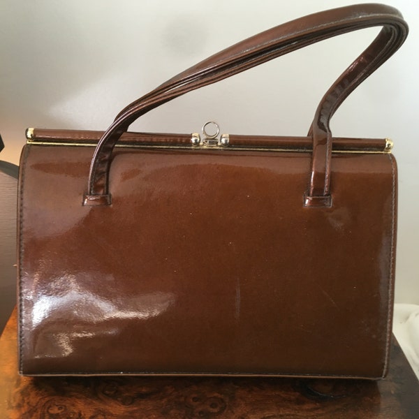 Sac à main en cuir verni marron Maclaren vintage des années 60, sac à main rétro, tendance, sac de créateur