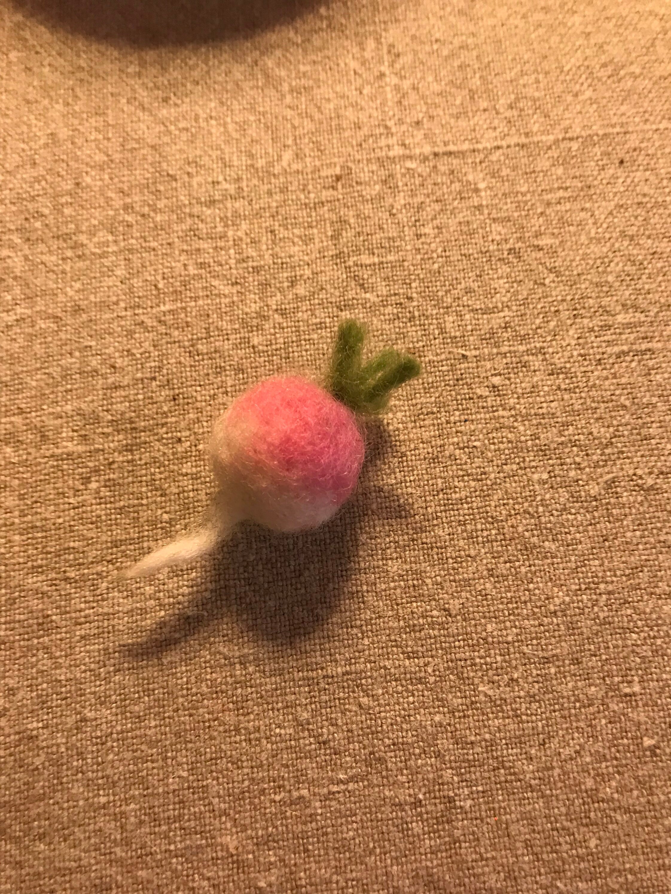 Petit Navet Dînette en Laine Cardée Fait Main France