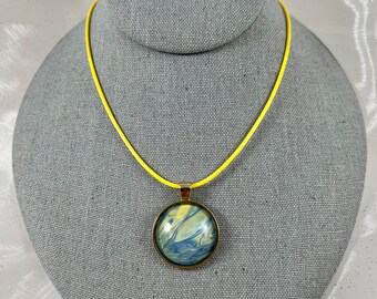 Handmade Acrylic Paint Pour Necklace: Fluid Art Pendant