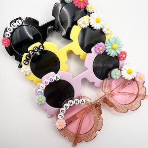 Personalized Kids Flower Sunglasses | Custom Daisy Sunglasses | Birthday Gift for Girls | Toddler Sunglasses | Groovy Theme Sunglasses