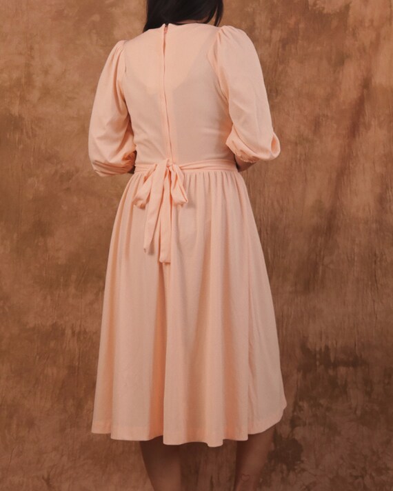 Vintage 70s Peach Dress | Size Small-Medium | Flo… - image 5