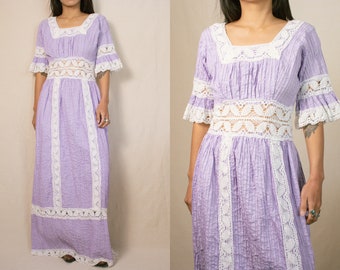 vintage années 70 Lavande Crochet Maxi Robe avec manches à volants | Taille moyenne | Fabriqué au Mexique