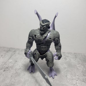 STONE ARMOR GOLIATH (Kenner, vintage Gargoyles)