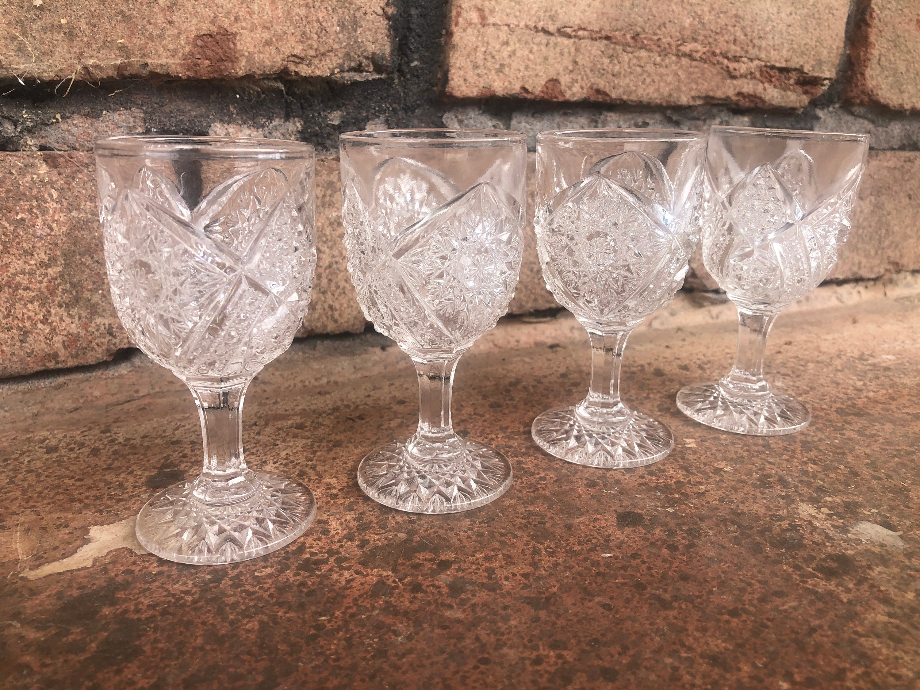Set of 4 Vintage Cordial Glasses / Aperitif Glasses / Petite Wine Glas –  feastvintage