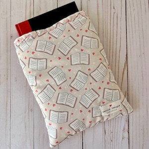 Beige Book Hearts Booksleeve | Book Sleeve | Book Pouch | Book Cover | Padded Book Sleeve | Book Protector