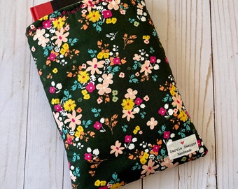 Green Floral Booksleeve | Book Sleeve | Book Pouch | Book Cover | Padded Book Sleeve | Book Protector