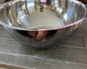 William Sonoma Large Stainless Steel Mixing Bowl - 10 Qt.