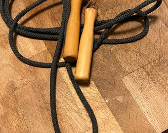 Vintage wooden handle jump rope