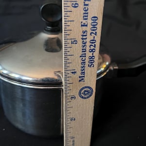 Farberware-Vintage-Aluminum Revestimiento de Acero Inoxidable de 1 cuarto de galón con Tapa-EE. UU.