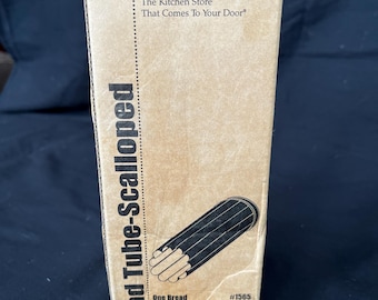 The Pampered Chef-Scalloped Bread Tube-#1565-Metal Tube/Baking-New in Box
