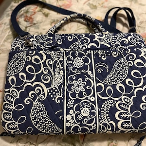 Vera Bradley, Navy Blue& White Computer Bag-handles/shoulder  display picture 2