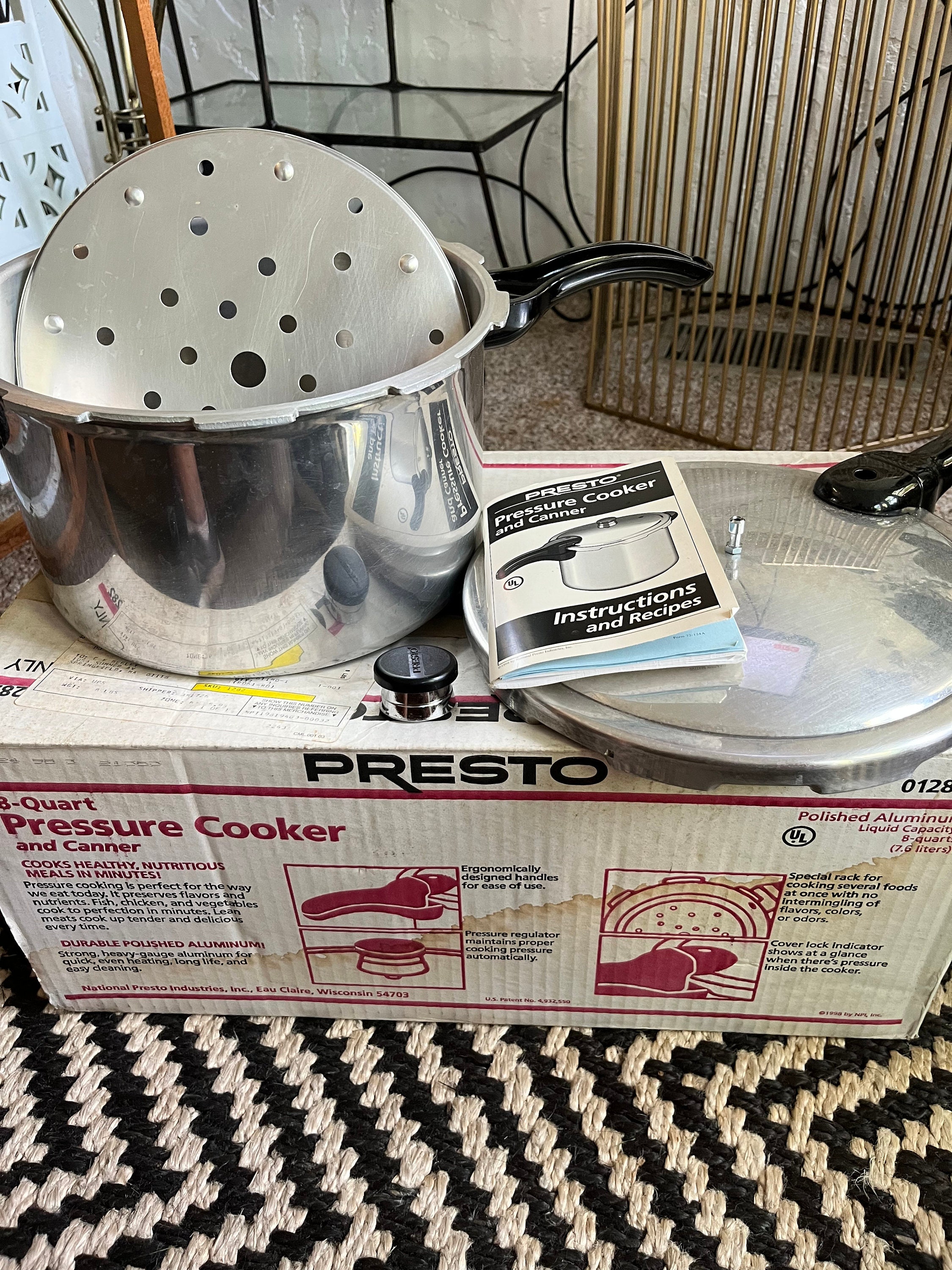 Presto 01282 8 Quart Aluminum Pressure Cooker