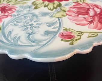 Rosalie by Jay – porcelanowy stojak na ciasto w stylu vintage z motywem kwiatów i róż – 12 cali