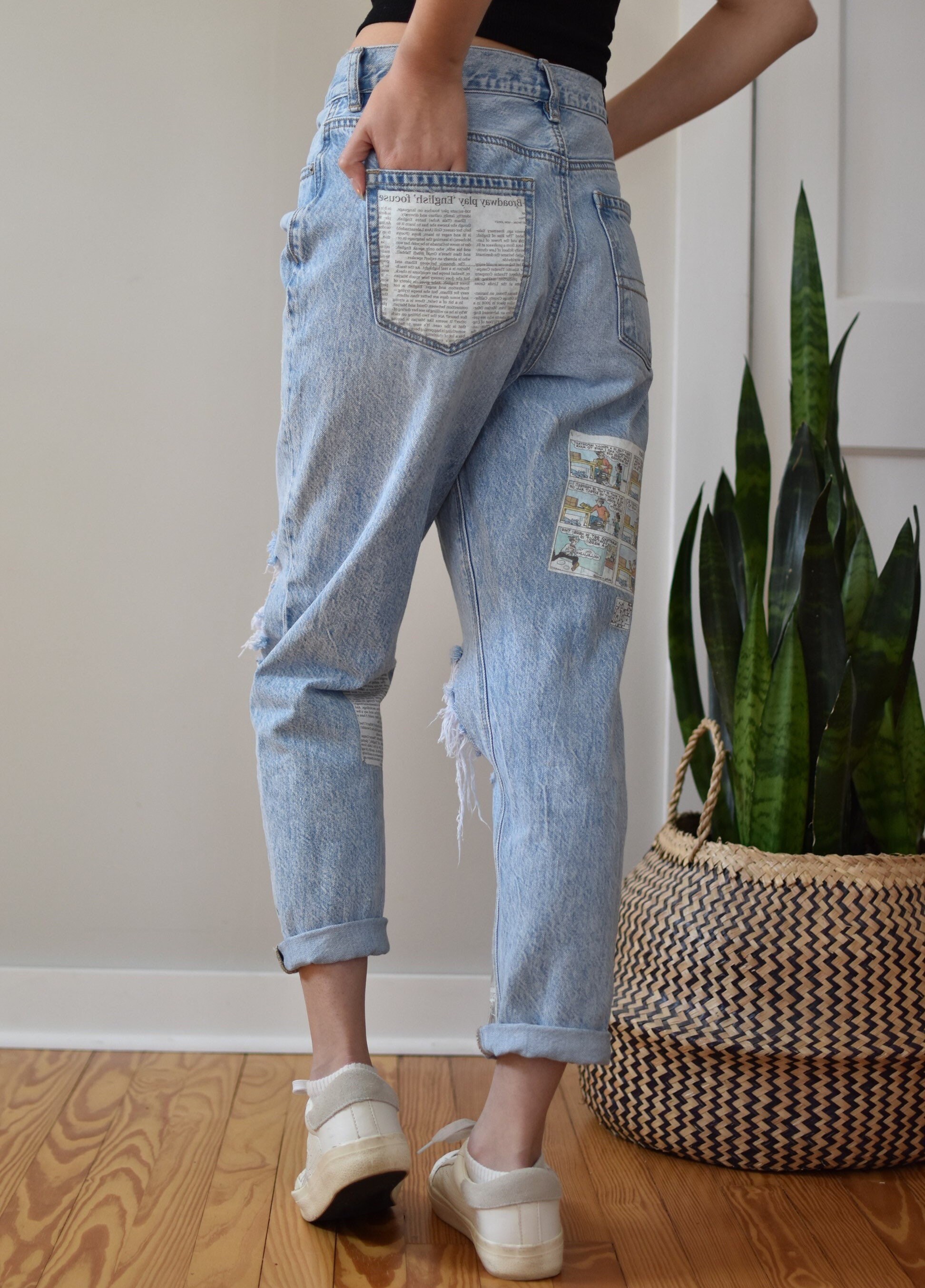 Newspaper Print Pants, Patchwork Pants, Newspaper Print Jeans, Newspaper  Jeans, Upcycled Jeans, Custom Jeans, Mom Jeans, Appliqué Jeans -  Canada