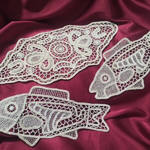 C1960s HAND Knitted Motifs ~ Vintage Applique lace  ~ Set of three (3) pieces