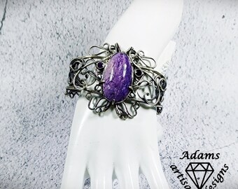 Wrantumal - Sterling Silver Bracelet, Charoite focal & Faceted Amethyst Accent Gemstones