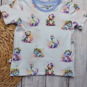 T-Shirt 56-116 für Babys/Kinder Genähtes Shirt, Handmade Kleidung mit Personalisierung, Geschenk für Jungen/Mädchen, Sommer, Dinos Bild 3