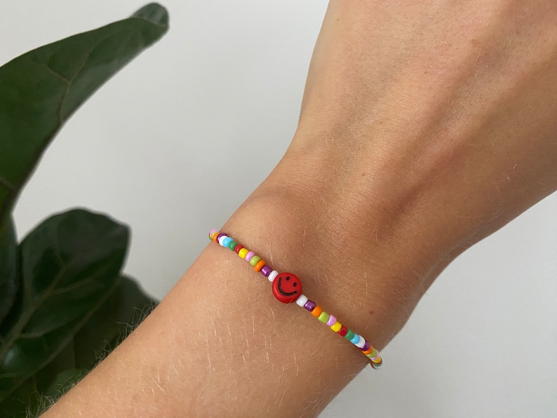 Bracelet de perles colorées avec smiley différentes variantes image 2