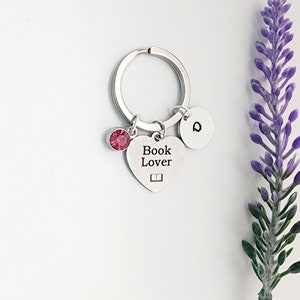 Book Lover Keychain-Book Lover Gift-Gift for Teacher-Gift for Librarian-Personalized Book Lover Keychain-Book Club Gift-Keychain for Teacher