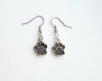 Silver Paw Print Earring- Dog paw print- Dangle earrings-Dog mom earrings- Animal Lover gift-Pet gift ideas-Veterinarian gift ideas