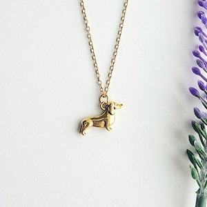 Dachshund Necklace-Gold Dachshund Charm Necklace For Women-Weiner Dog Necklace- Dog mom gift-Chiweenie necklace-Pet Lover gift-Dog Jewelry