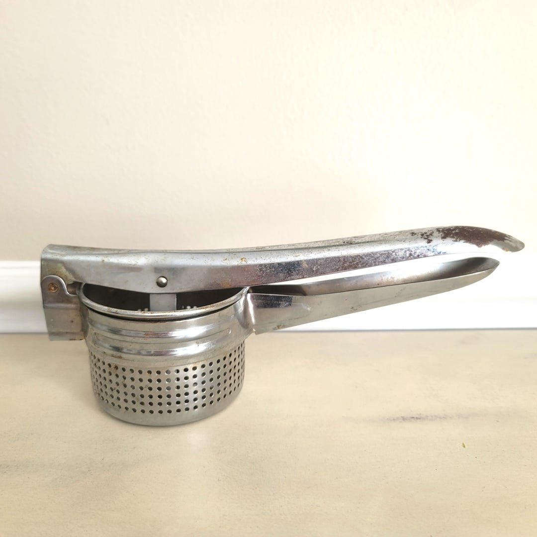 80s Ricer Vintage Potato Ricer/ Farmhouse Kitchen - Etsy
