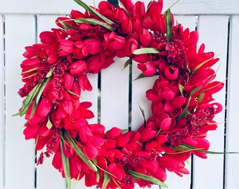 Full Red Tulips Spring Easter Grapevine Wreath