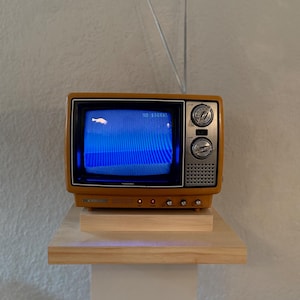 1975 Toshiba Blackstripe Television 9in - Etsy