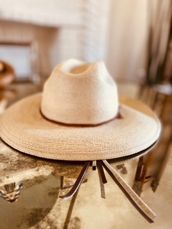 Vintage Straw Hat / Light Straw Sun Hat / Gardene… - image 4