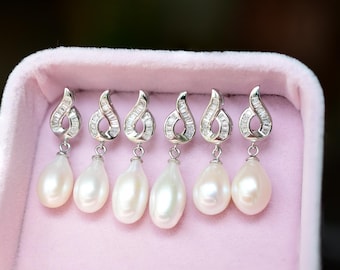Pendientes colgantes de perlas blancas cultivadas en agua dulce AAAA+ / Pendientes de perlas naturales en forma de lágrima en plata de ley 925
