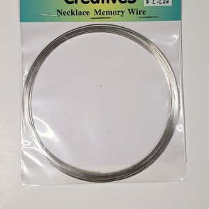 Silverpläterad halsband med minnestråd och 12 öglor