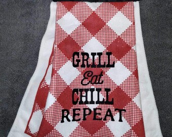 Kitchen hanging hand towel