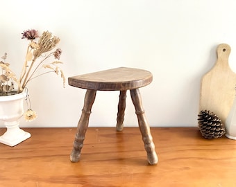 Small French Vintage Half-moon Shaped Wooden Milking Stool with Bobbin Legs (SD9)