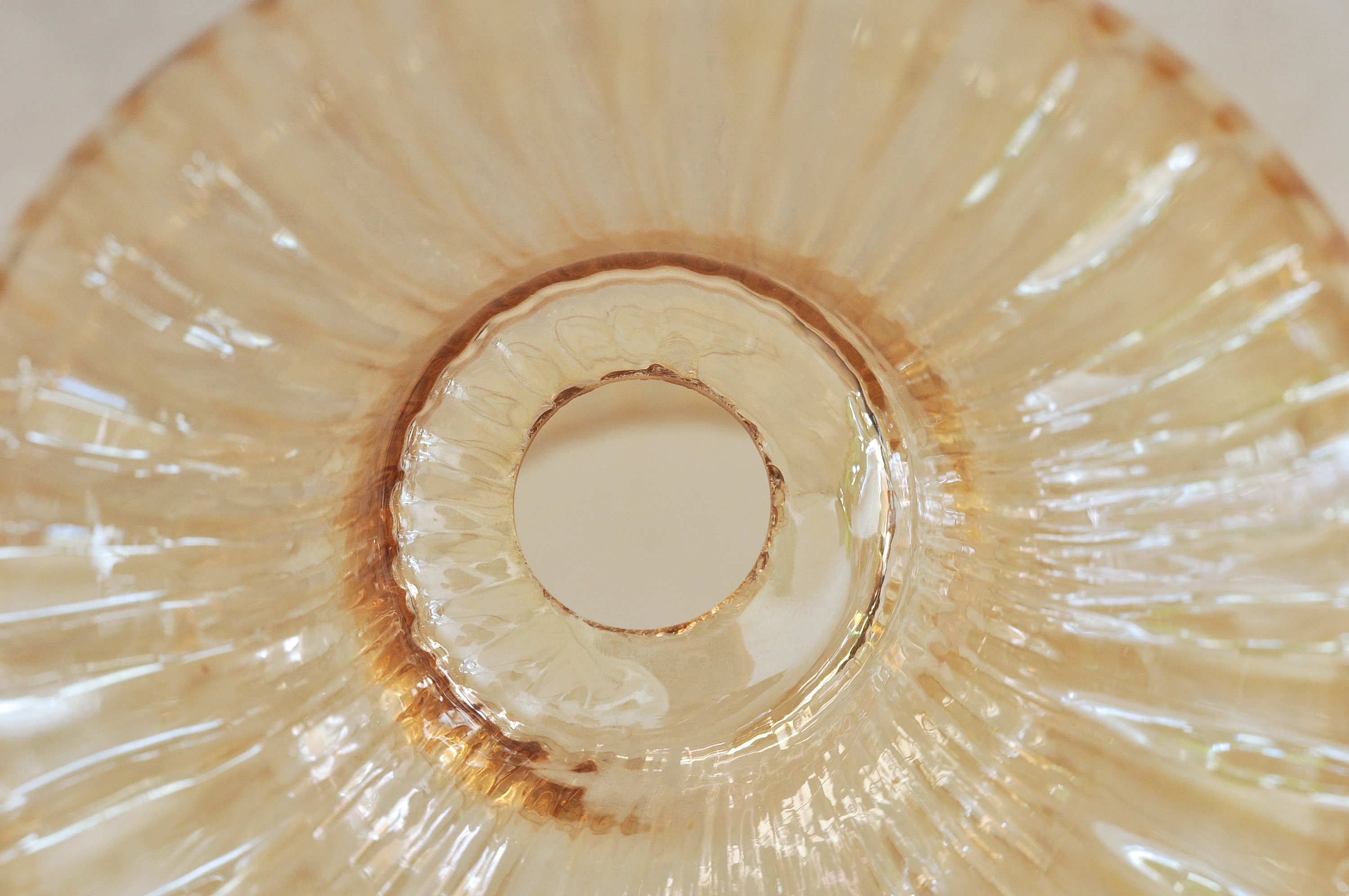 フランス製ヴィンテージレトロミッドセンチュリーアンバーガラスベル型