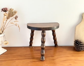 Small French Vintage Half-moon Shaped Wooden Milking Stool with Bobbin Legs (SD10)