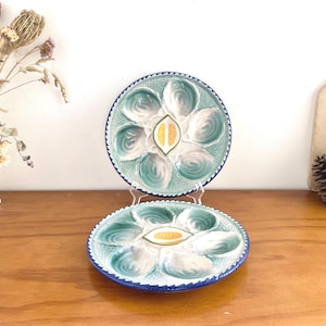 Set of 2 French Vintage Blue & Pinky White Oyster Plate, Saint-Clement Majolica Oyster Platter Model 4589