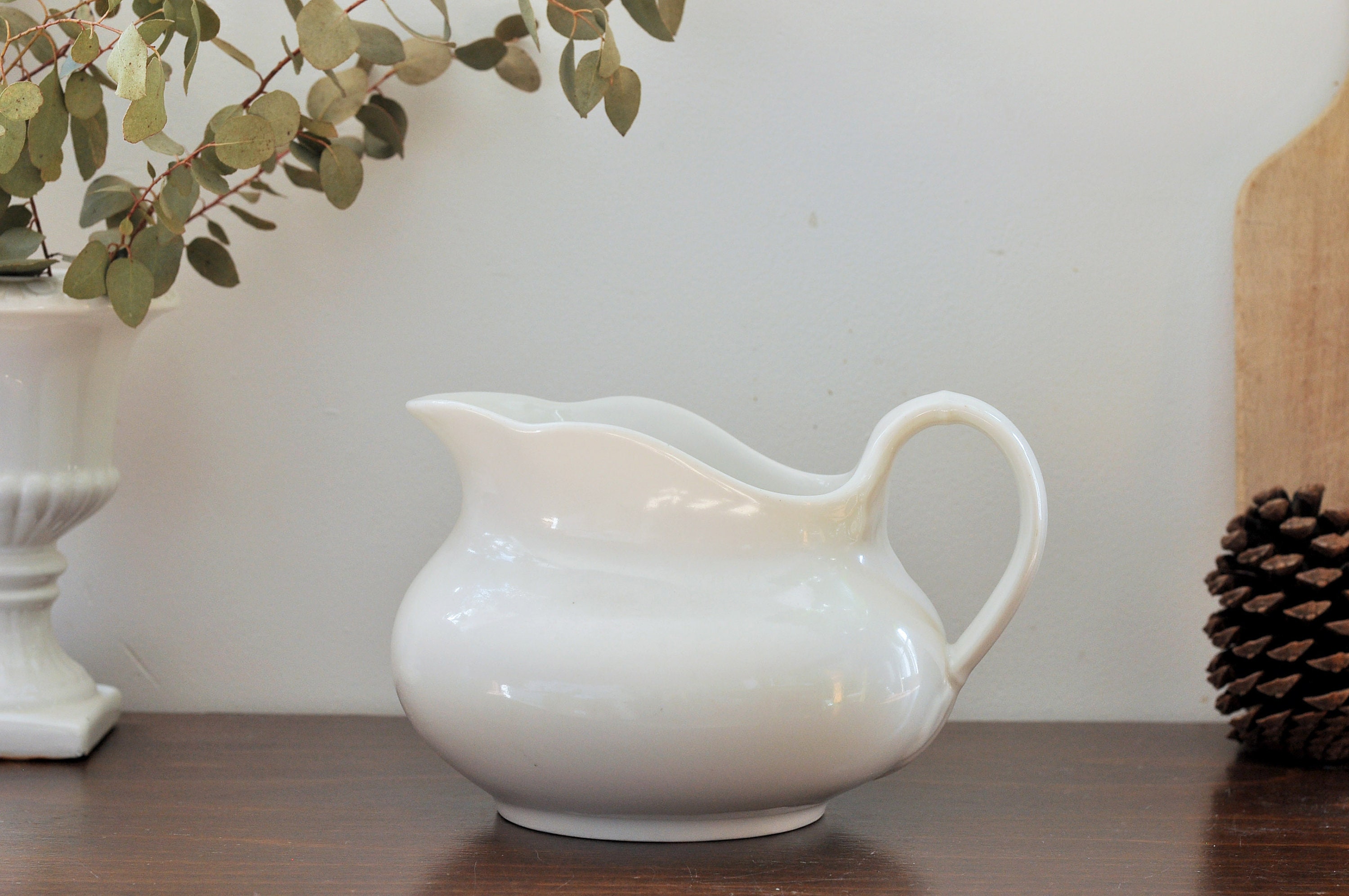 フランスのヴィンテージ白磁水差し花瓶、農家の装飾 - Etsy 日本